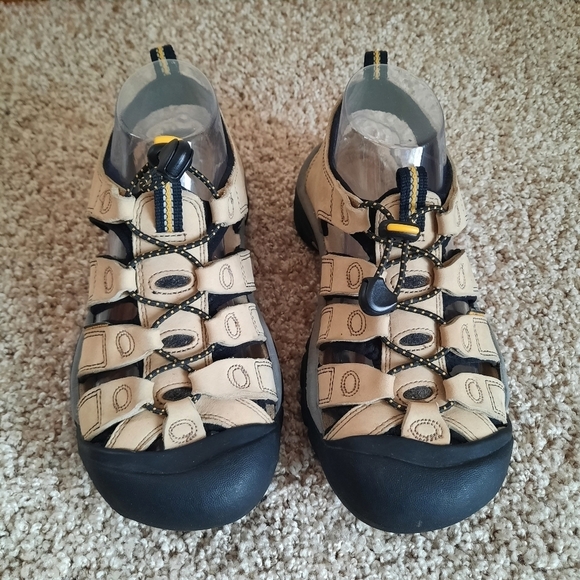 Keen Newport Leather Hiking Sandals Light Tan Pull Cord Slip On Size 7 main image 13